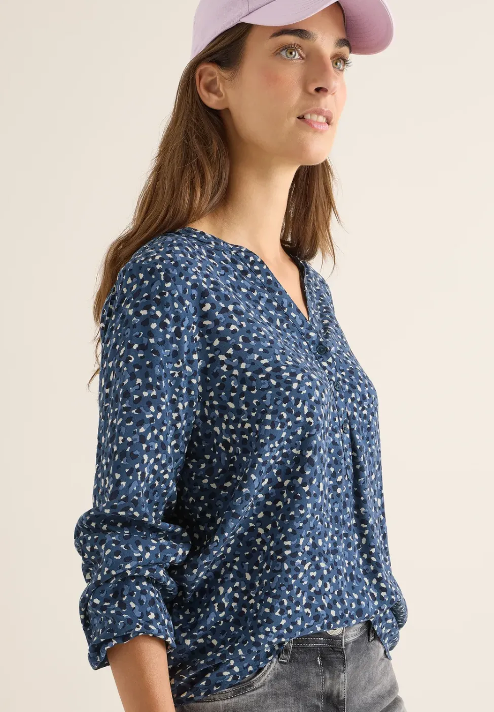 Gemusterte Bluse