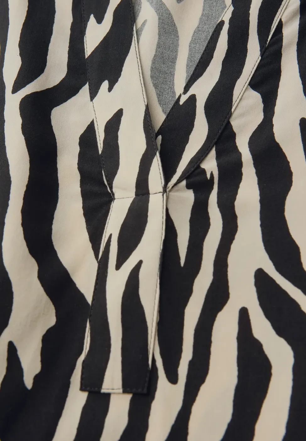 Gemusterte Bluse