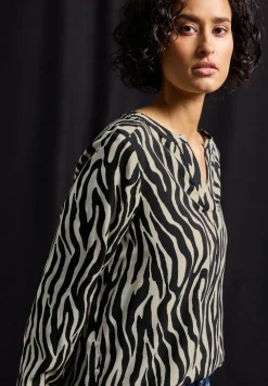 Gemusterte Bluse