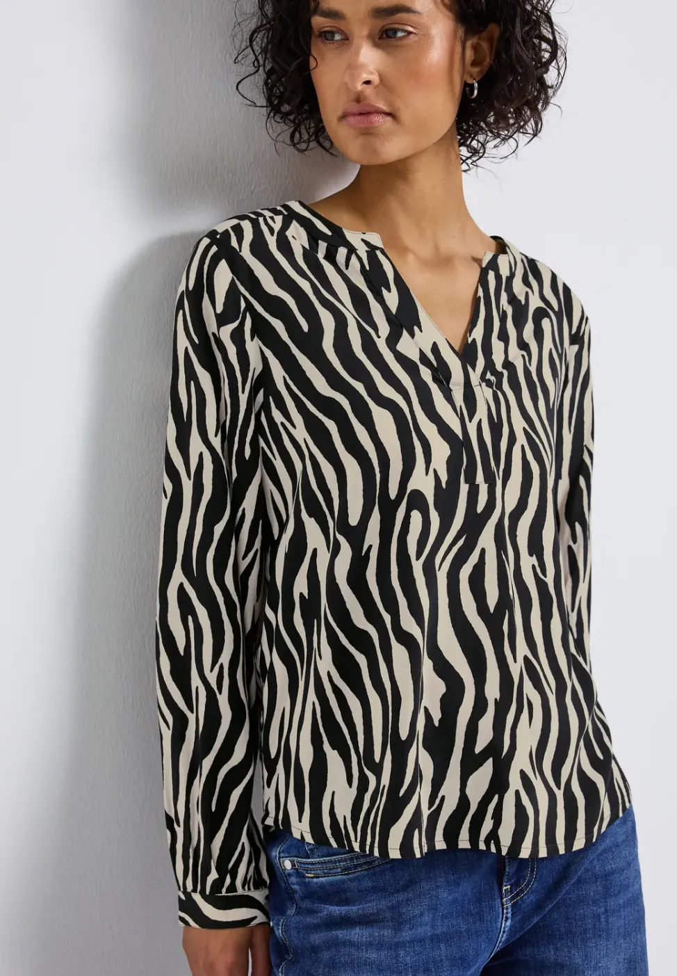 Gemusterte Bluse