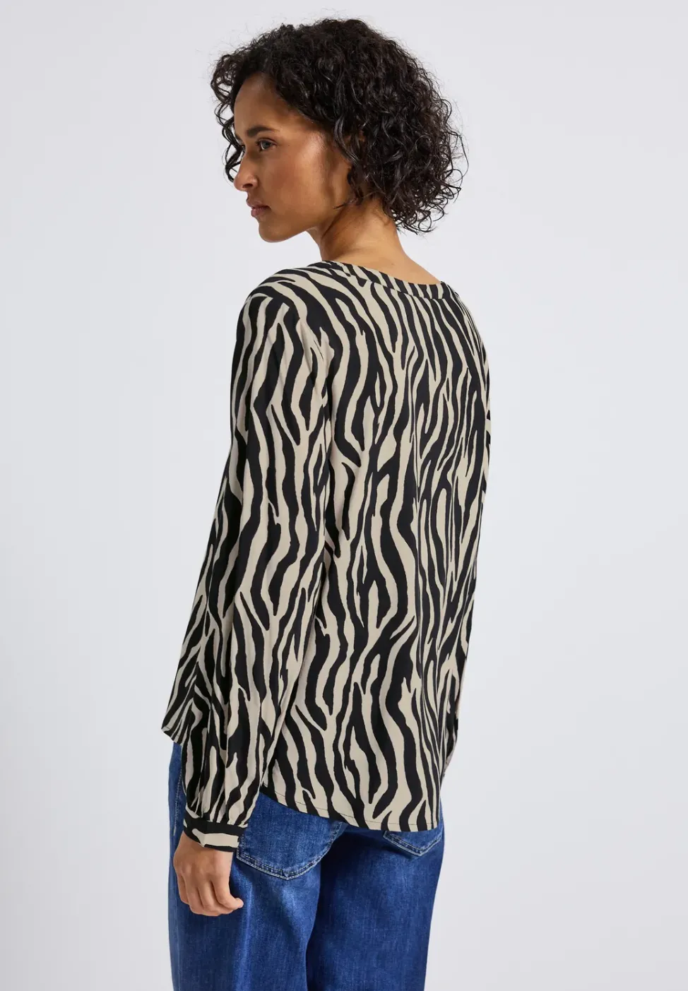 Gemusterte Bluse