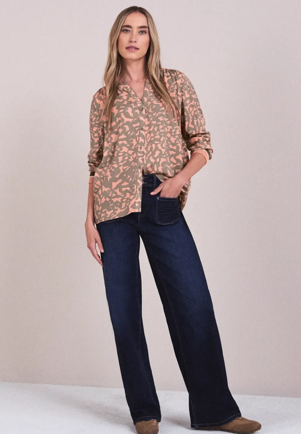 Gemusterte Bluse