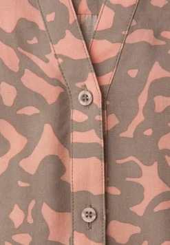 Gemusterte Bluse