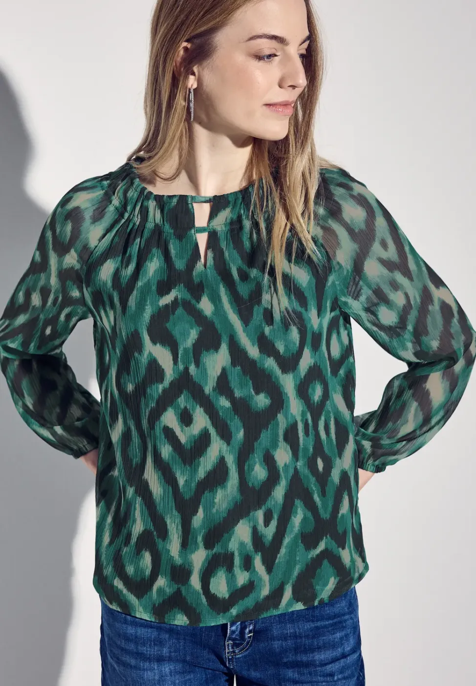 Gemusterte Chiffon-Bluse