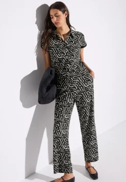 Gemusterter Jumpsuit