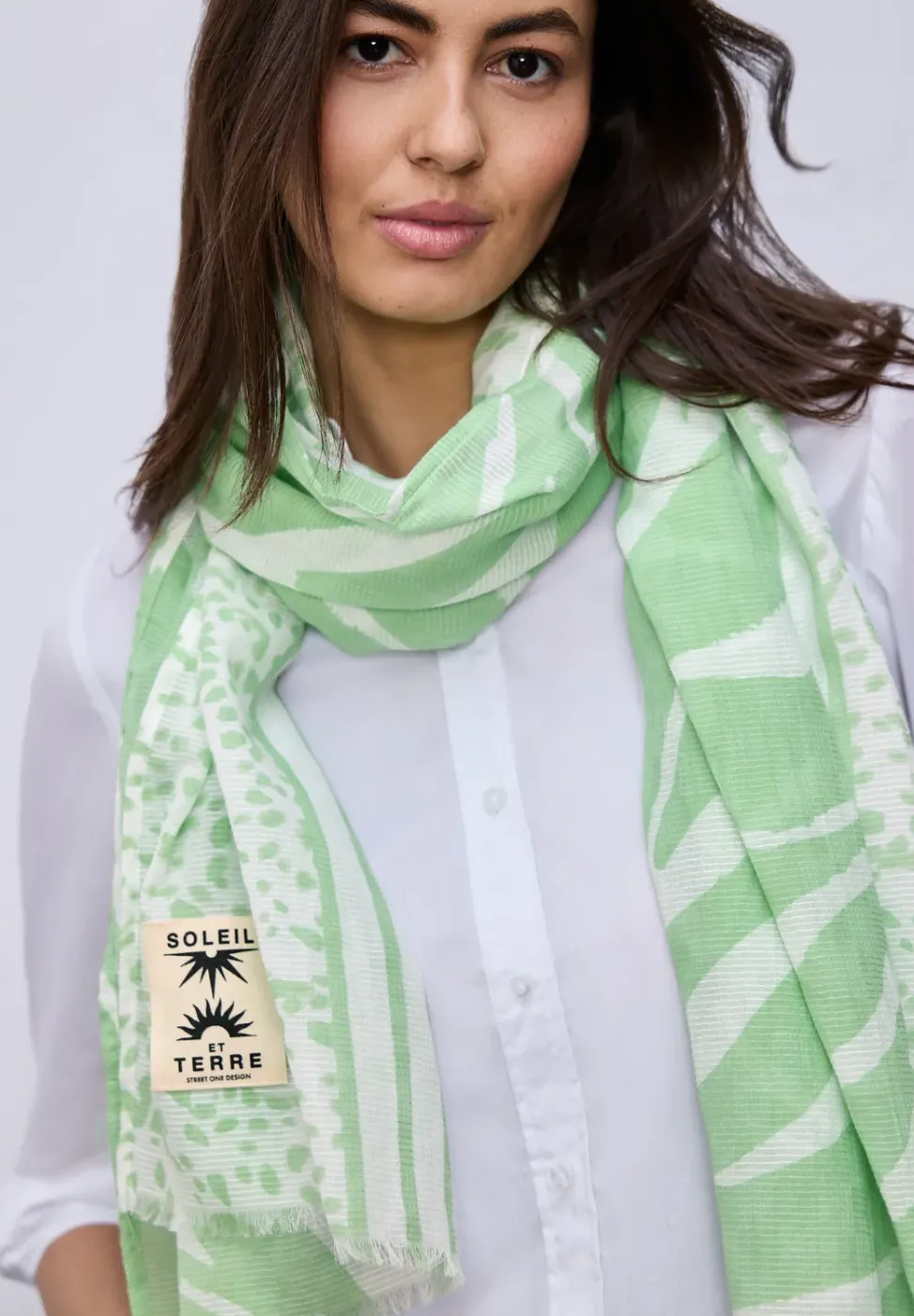 Gemusterter Schal