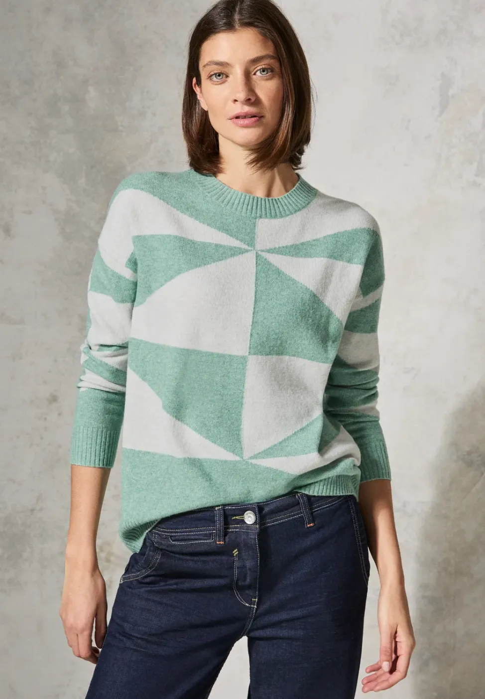 Gemusterter Pullover