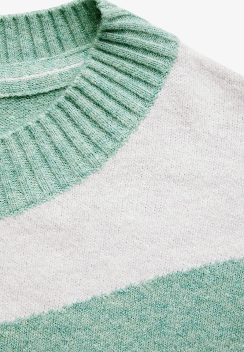 Gemusterter Pullover