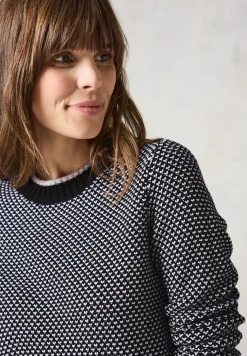 Gemusterter Strickpullover