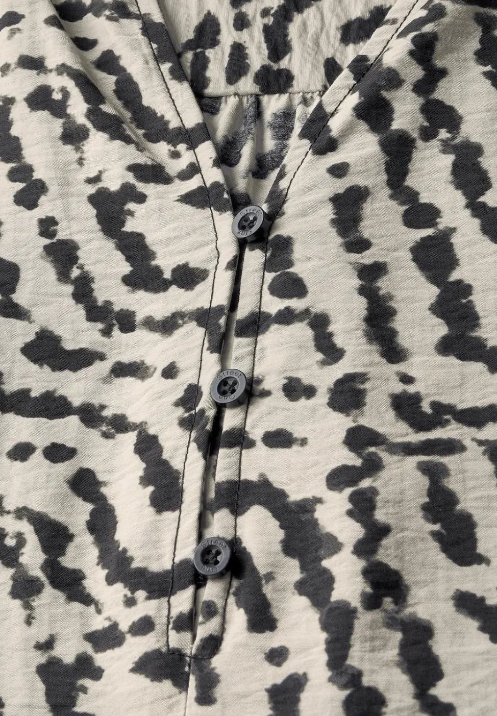 Gemustertes Kleid