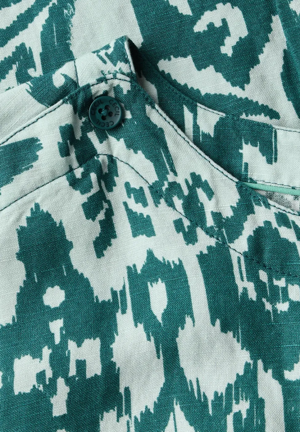 Gemustertes Kleid