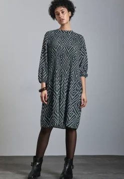 Gemustertes Plissée-Kleid