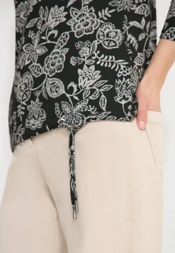 Gemustertes Shirt