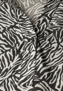 Gemustertes T-Shirt Kleid