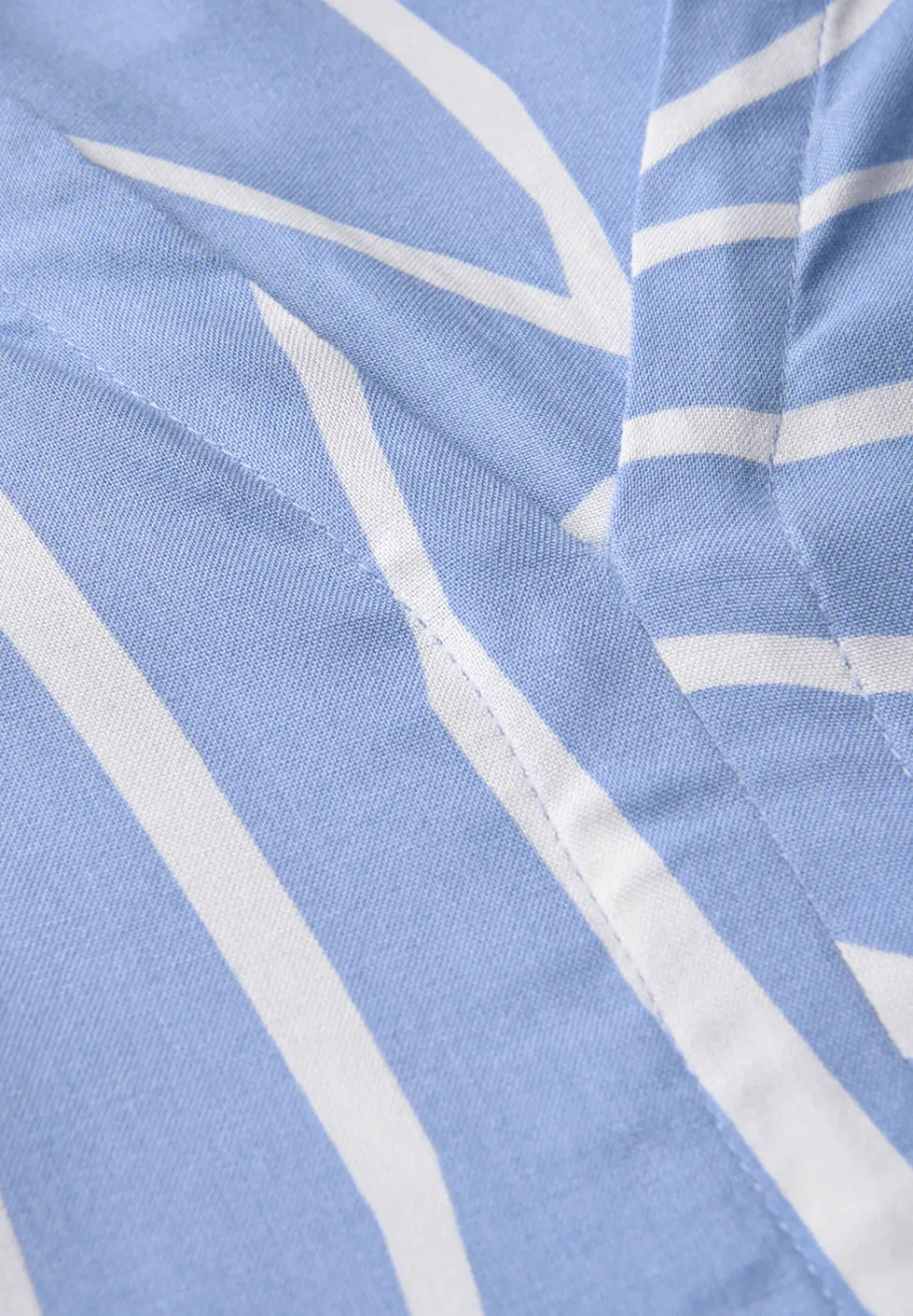 Gemustertes Volant-Kleid