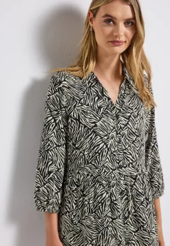 Gemustertes Volant-Kleid