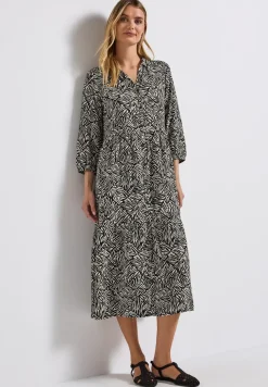 Gemustertes Volant-Kleid