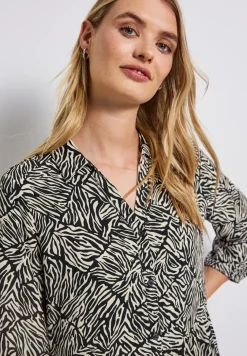 Gemustertes Volant-Kleid