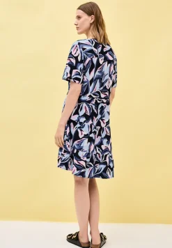 Gemustertes Volant-Kleid