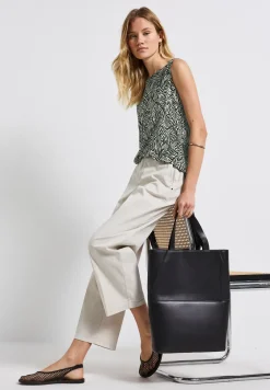 Gemustertes Basic Top