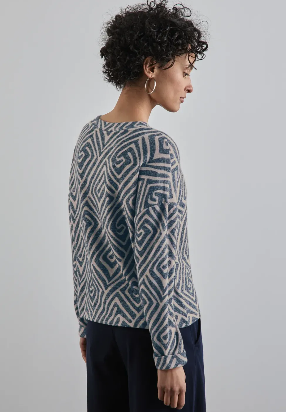 Gemustertes Langarmshirt