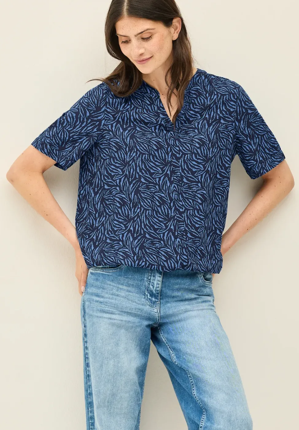 Gemusterte Split Neck Bluse