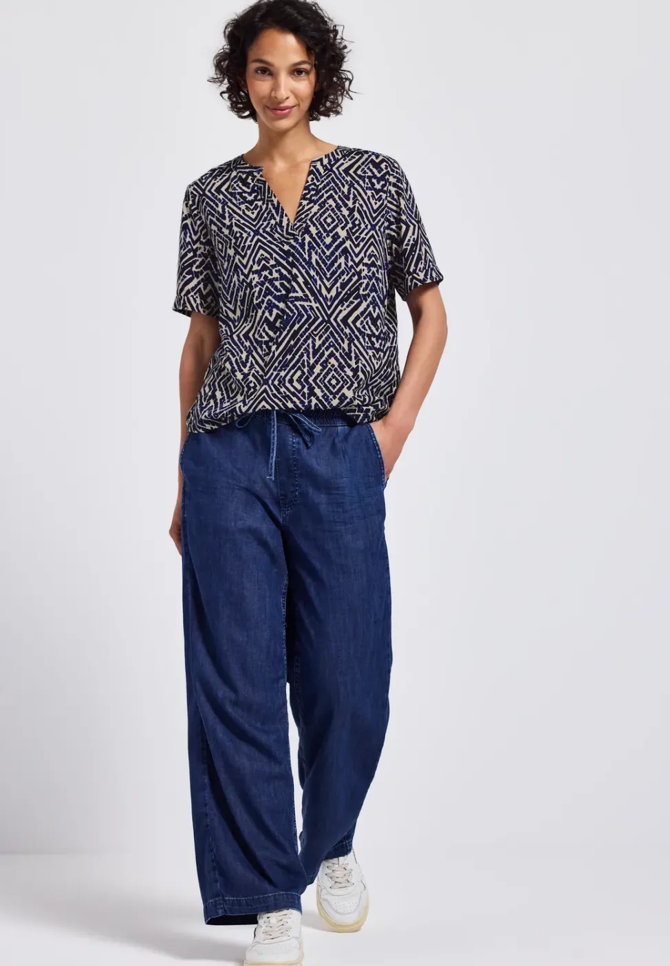 Gemusterte Split Neck Bluse