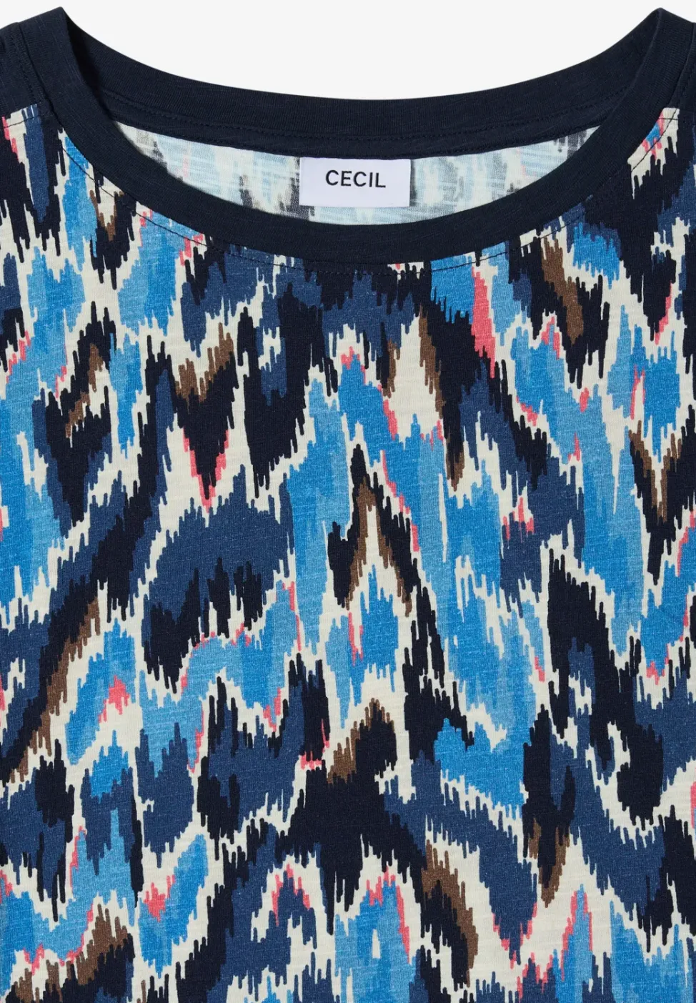 Gemustertes Shirt mit Tape