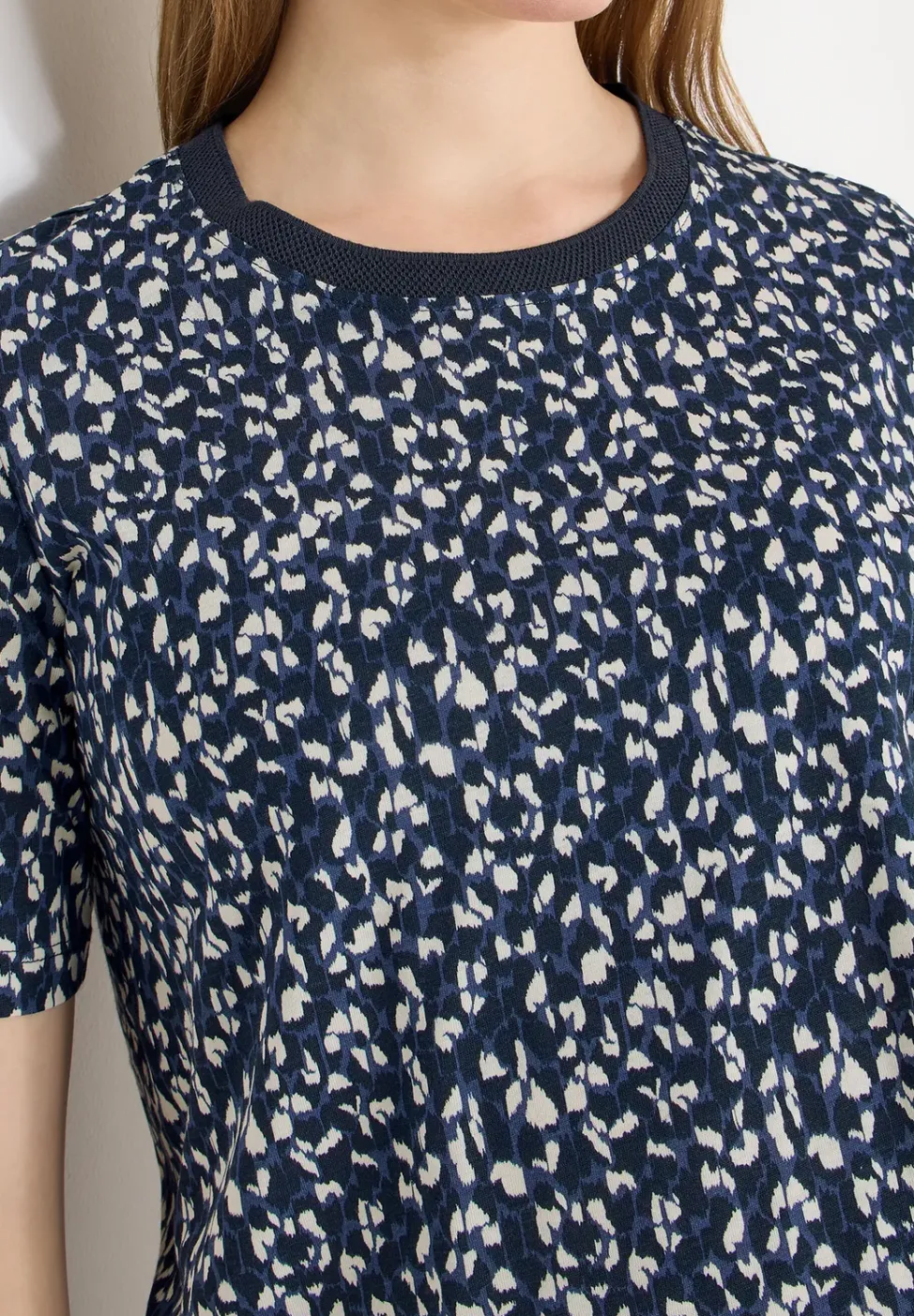 Gemustertes T-Shirt
