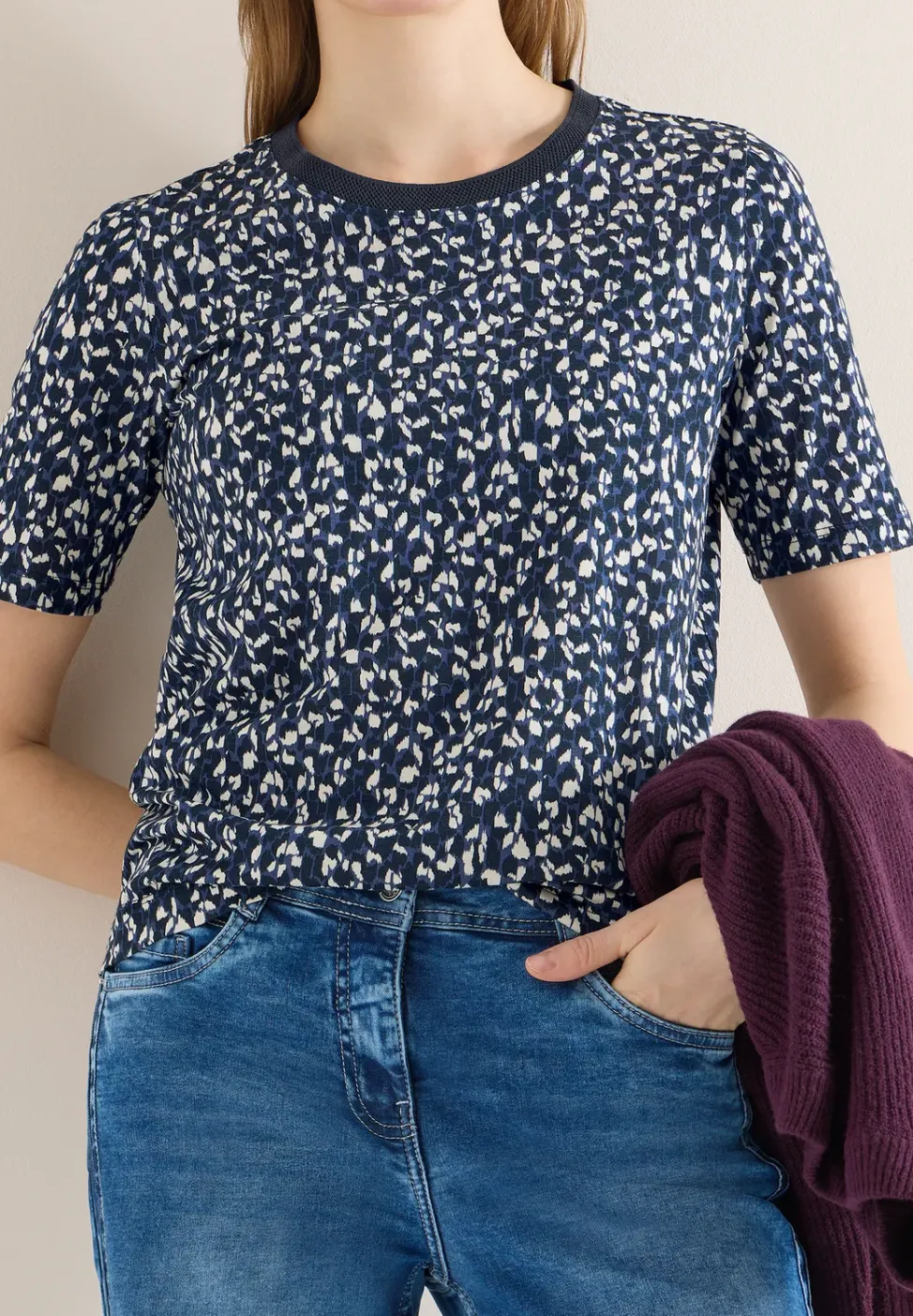 Gemustertes T-Shirt