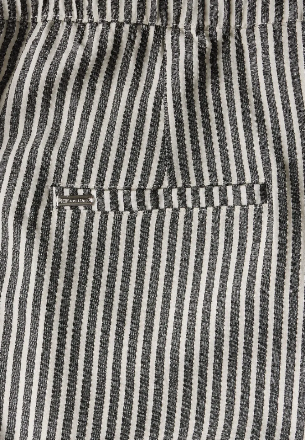 Gestreifte Seersucker Hose