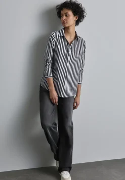 Gestreifte Business-Bluse