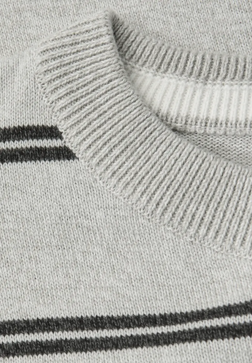 Gestreifter Basic Pullover