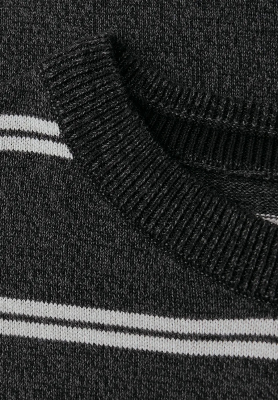 Gestreifter Basic Pullover