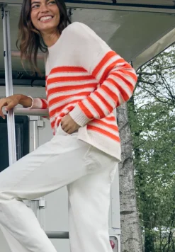 Gestreifter Bouclé Pullover