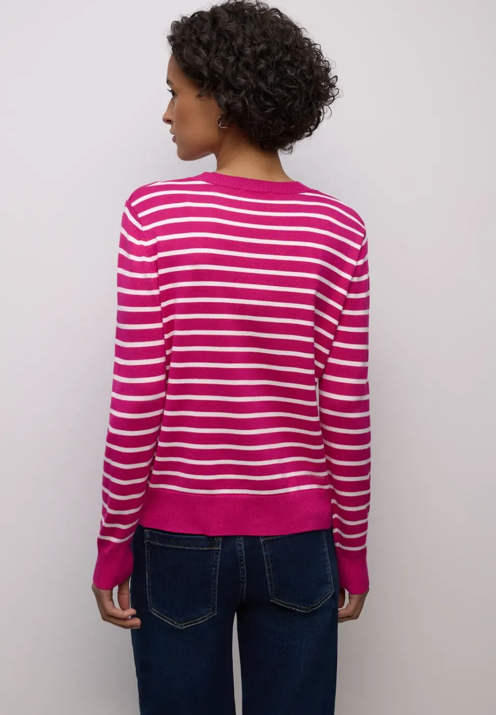 Gestreifter Pullover