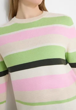 Gestreifter Pullover