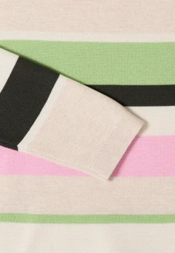 Gestreifter Pullover