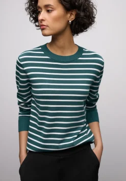 Gestreifter Pullover