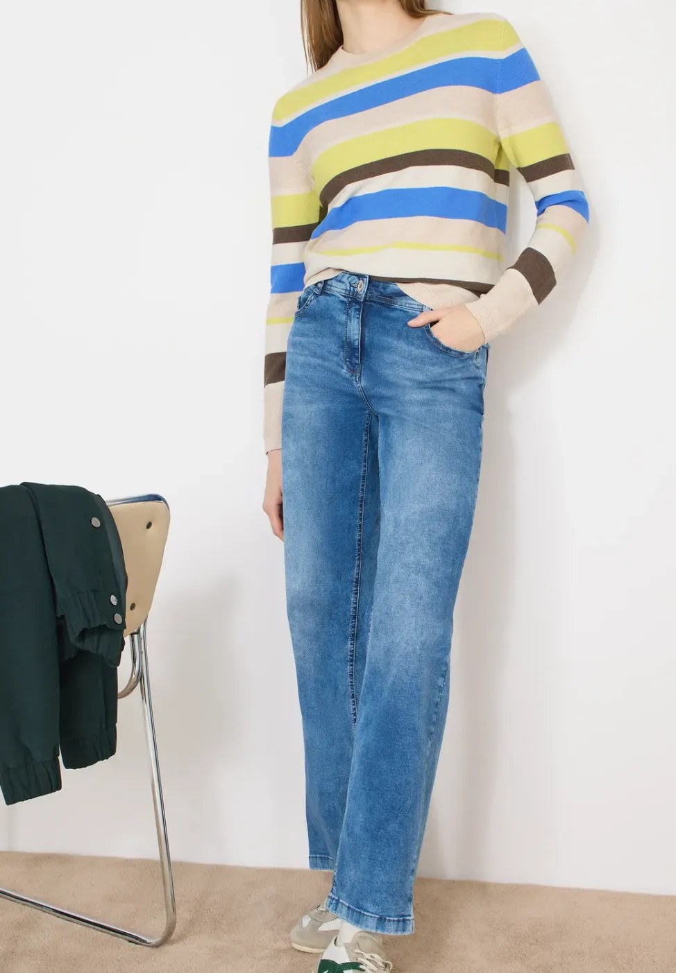 Gestreifter Pullover