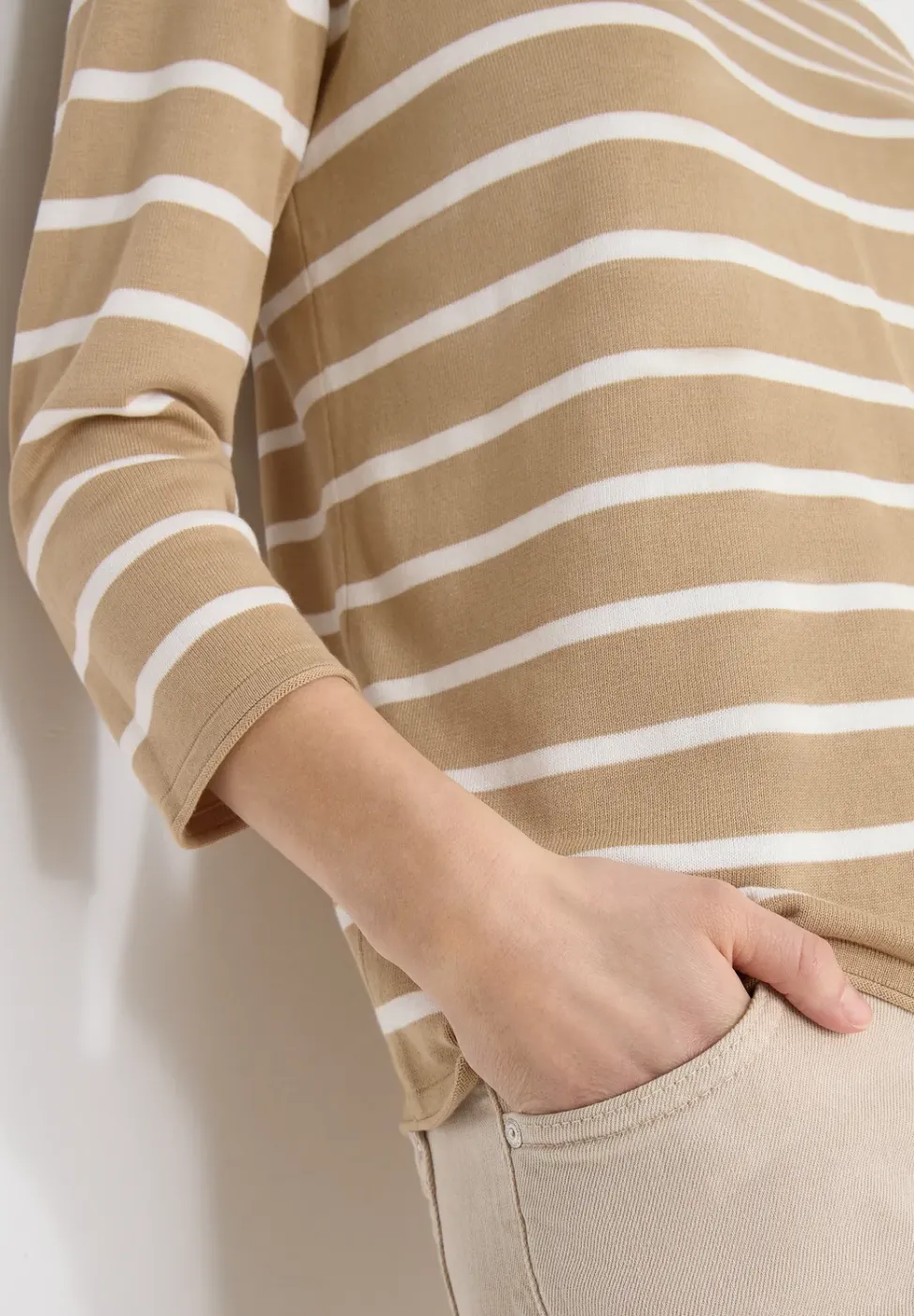 Gestreifter Pullover