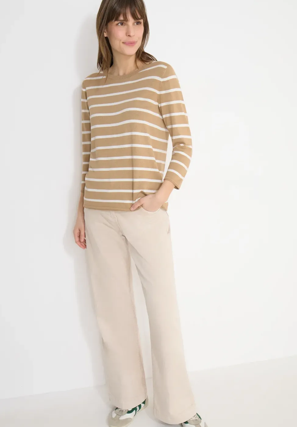 Gestreifter Pullover