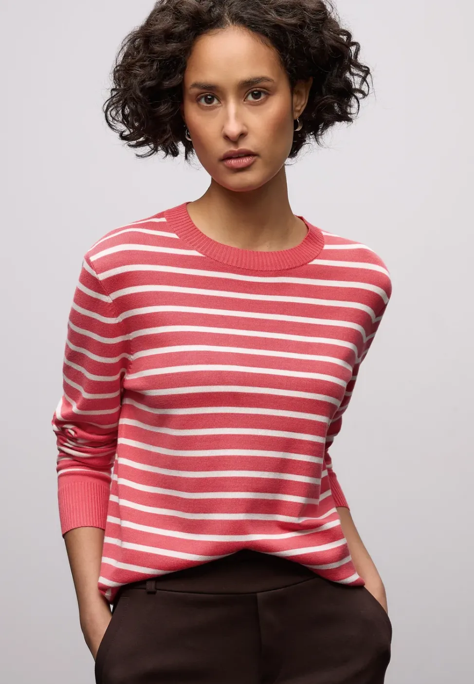 Gestreifter Pullover