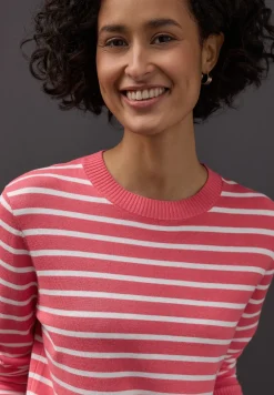 Gestreifter Pullover