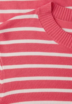 Gestreifter Pullover