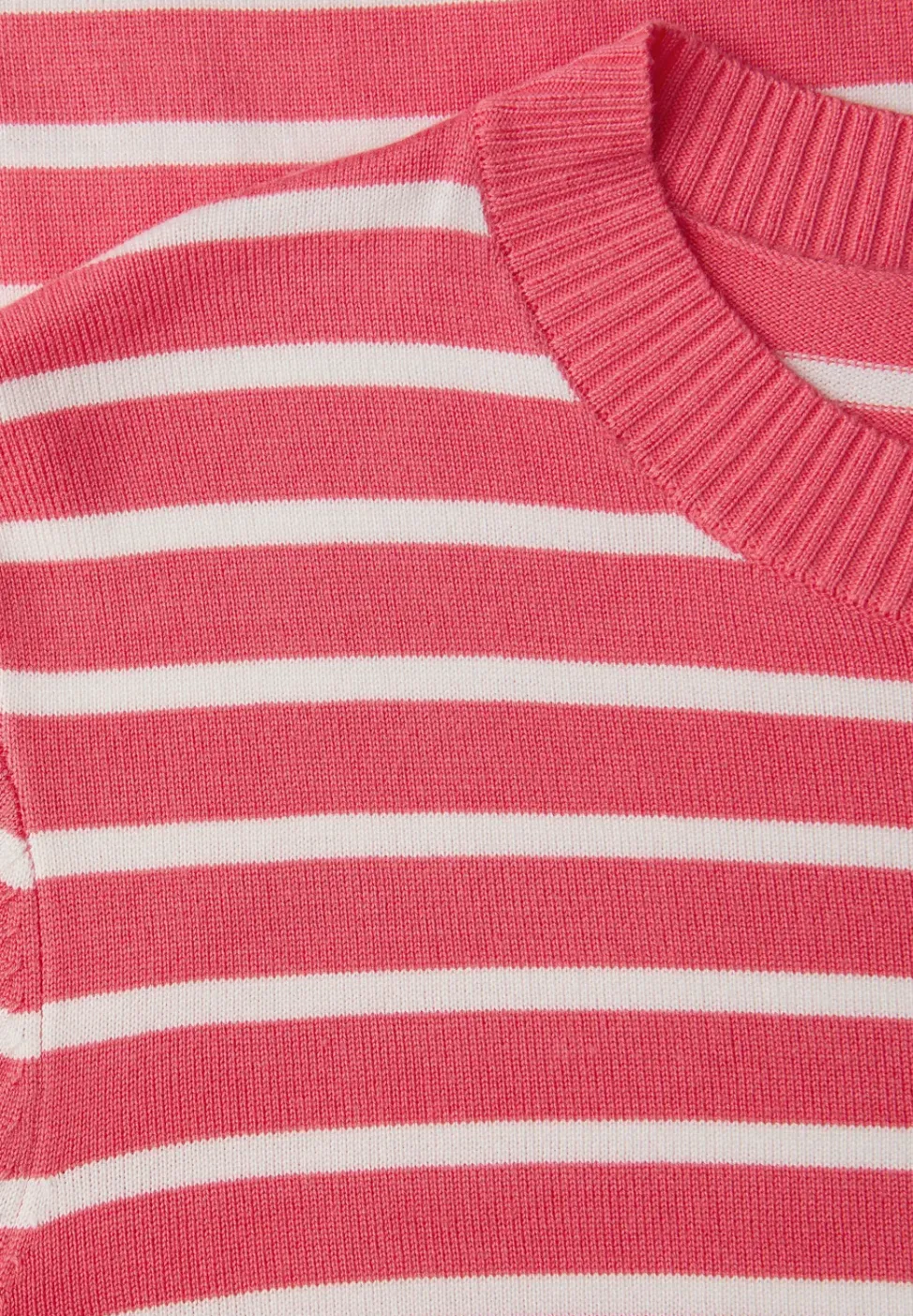 Gestreifter Pullover