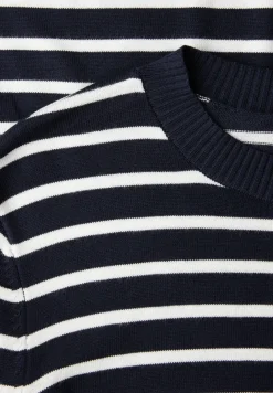 Gestreifter Pullover