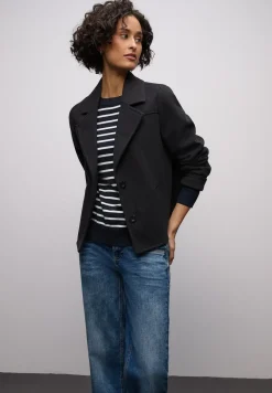 Gestreifter Pullover