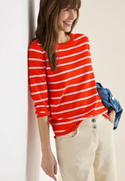 Gestreifter Pullover
