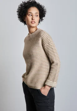 Gestreifter Cosy Pullover